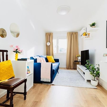 Modern 3 Bedroom Flat In Lisabona Exterior foto