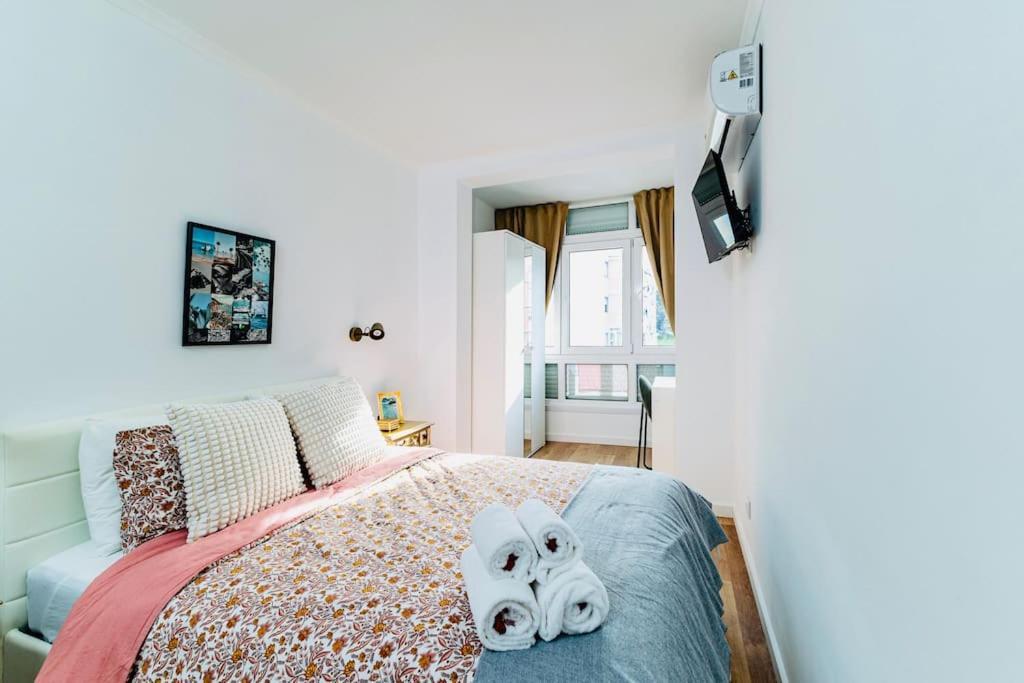 Modern 3 Bedroom Flat In Lisabona Exterior foto