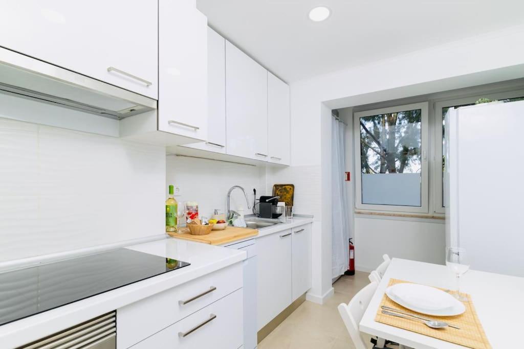 Modern 3 Bedroom Flat In Lisabona Exterior foto